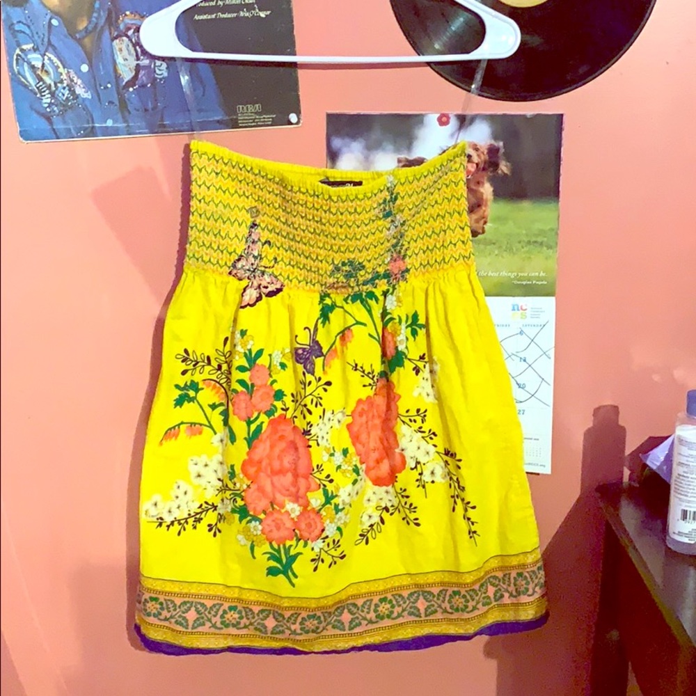 Forever 21 Floral Strapless Shirt